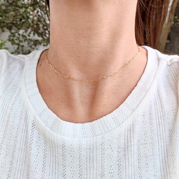 Dainty Gold Paperclip Choker - Picture 2 of 3